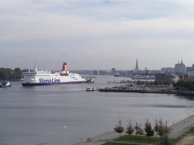 MS Trelleborg bei der Ankunft im Rostocker Stadthafen - Bildquelle: Christine Beckmann
