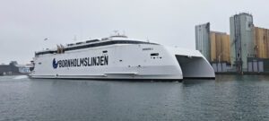 EXPRESS 5 in Ystad - Bildquelle: Fähren-Aktuell/Marcel Reich