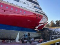 VIKING CINDERELLA wieder im roten Farbkleid - Bildquelle: Viking Line