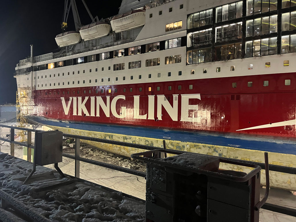 VIKING CINDERELLA wieder im roten Farbkleid - Bildquelle: Viking Line